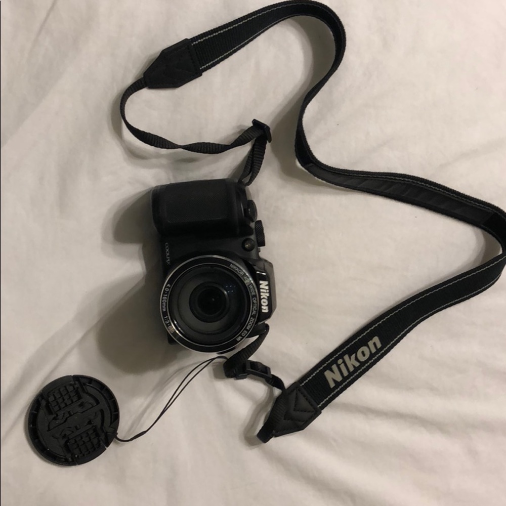 Nikon Coolpix B500